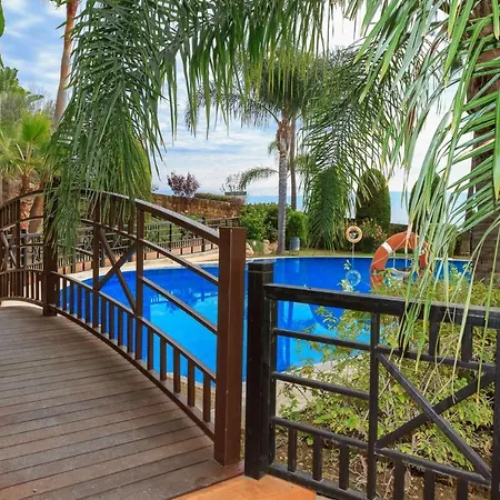 Albatros Hill Apartment *