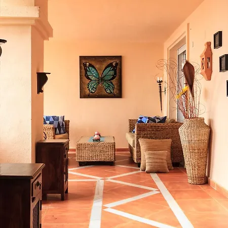 Albatros Hill Apartment *