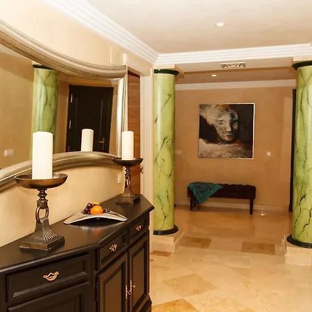 Albatros Hill Apartment